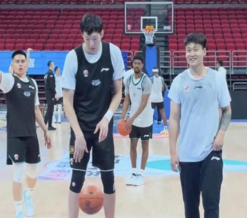 巴薩前球星,馬修斯,費爾南德斯,天博体育平台,天博体育官方网站,天博体育登录入口,天博体育app下载